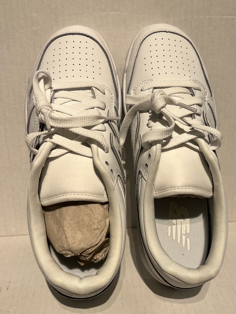 Brand New : New Balance Unisex 480 All-White Leather Runners - Picture 2 of 13